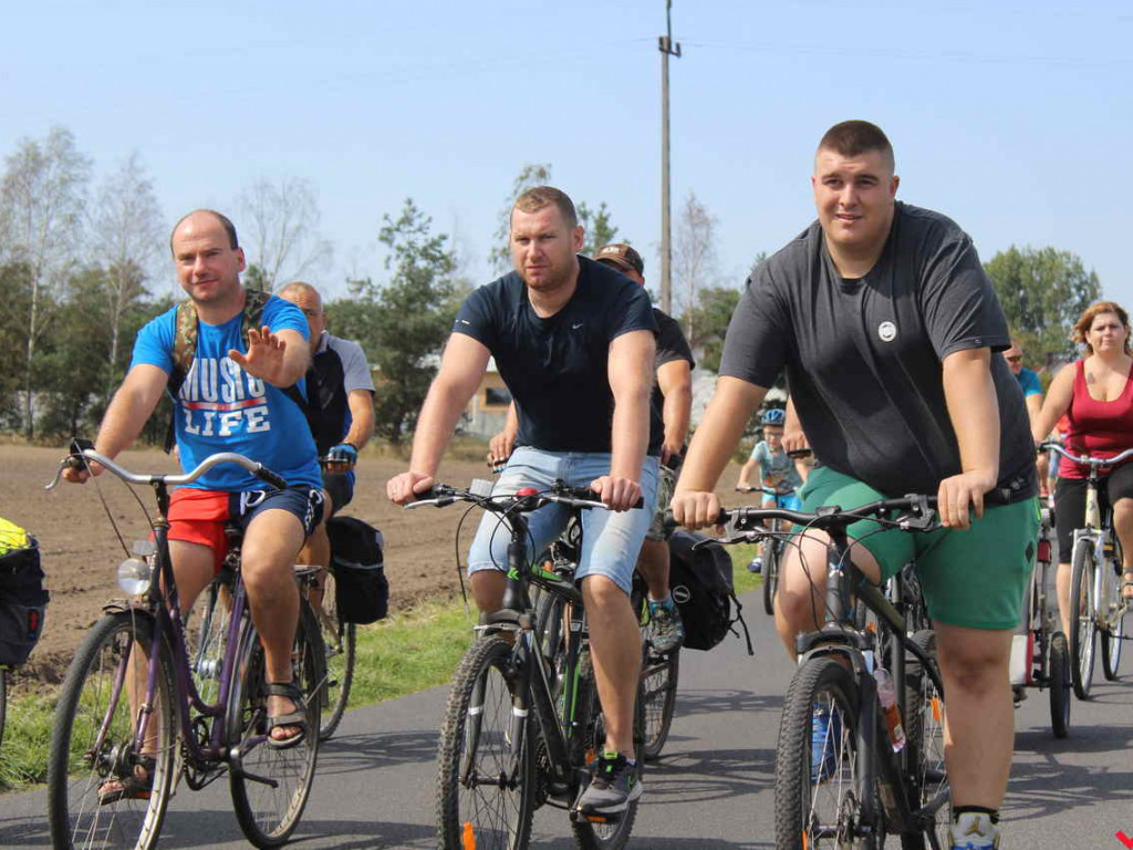 Uczestniczyłeś w nekielskim rajdzie rowerowym? Odszukaj się w naszej galerii