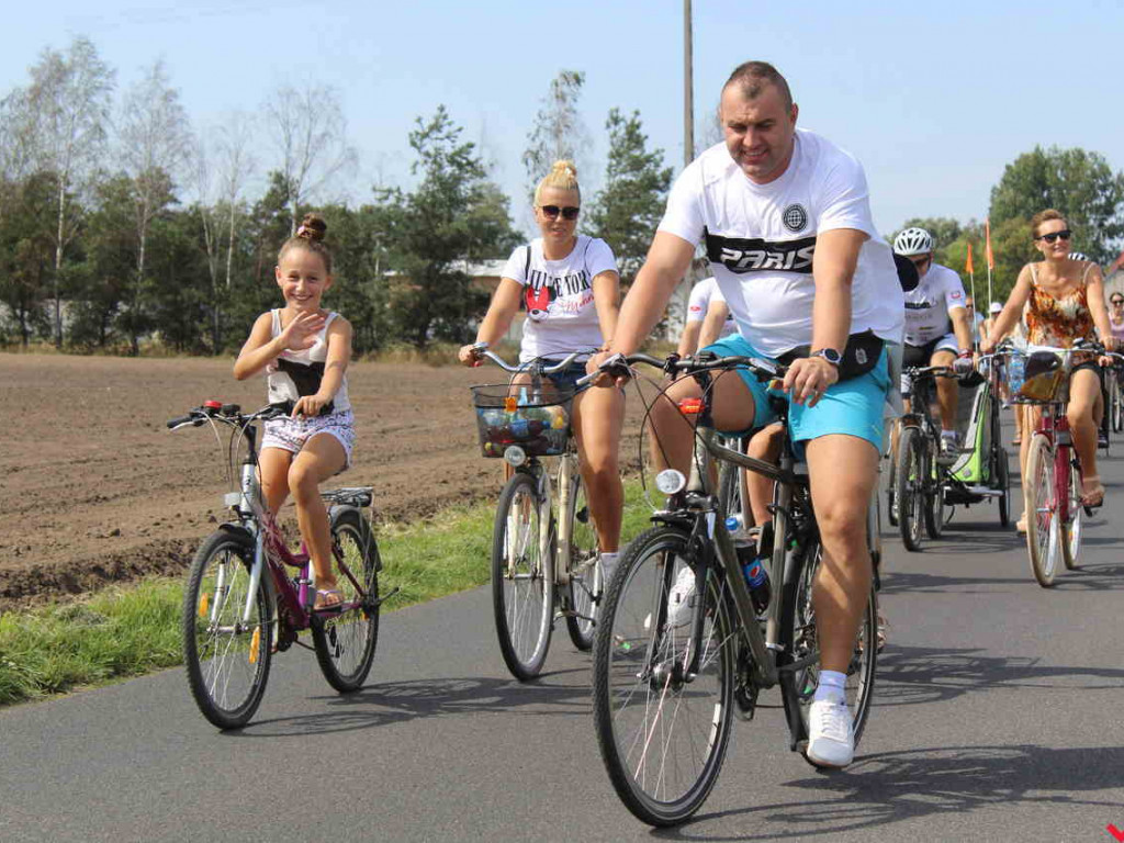Uczestniczyłeś w nekielskim rajdzie rowerowym? Odszukaj się w naszej galerii