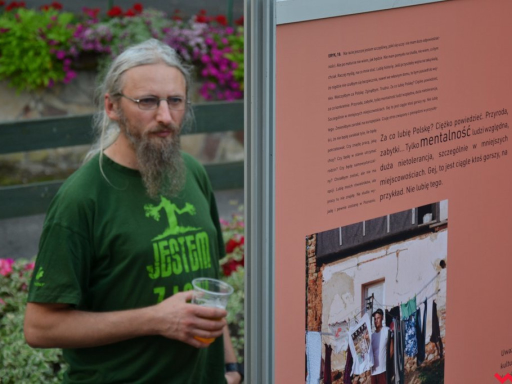 „Powinno być dobrze”. Młoda Września według Zuzy Krajewskiej