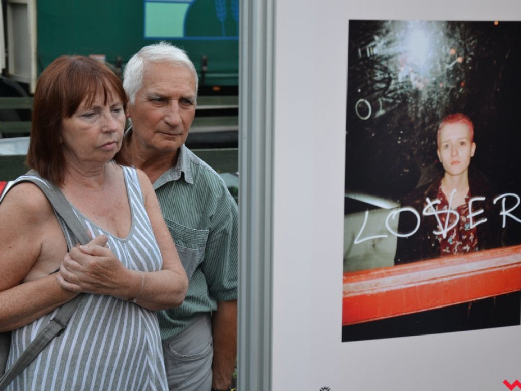 „Powinno być dobrze”. Młoda Września według Zuzy Krajewskiej