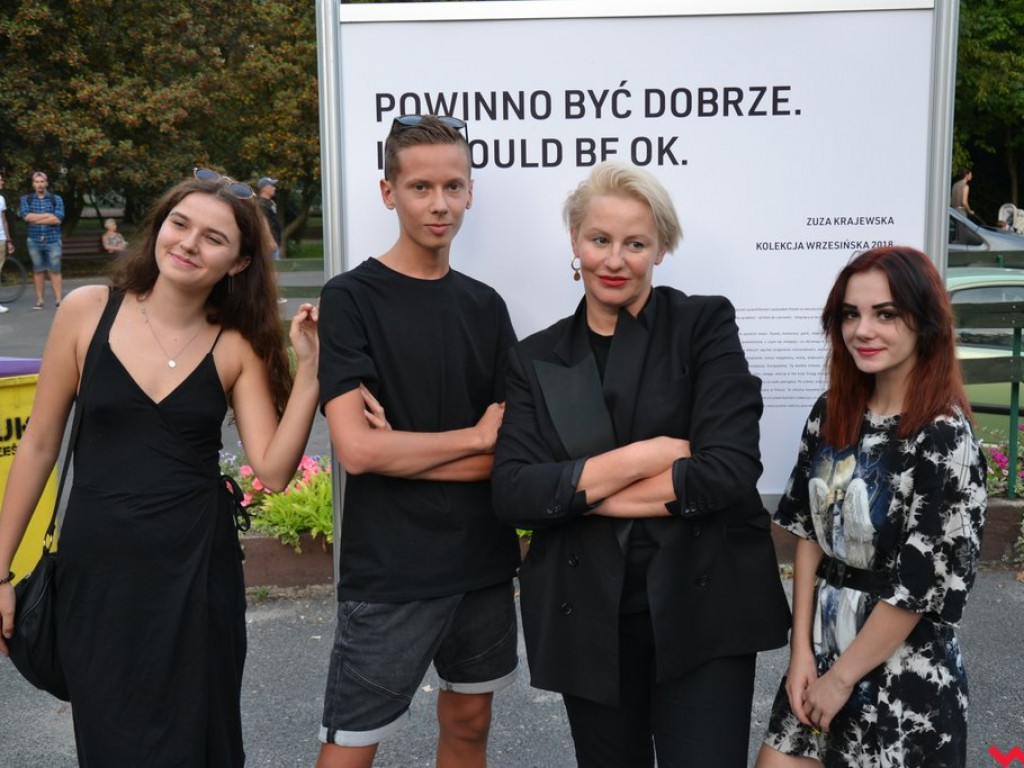 „Powinno być dobrze”. Młoda Września według Zuzy Krajewskiej