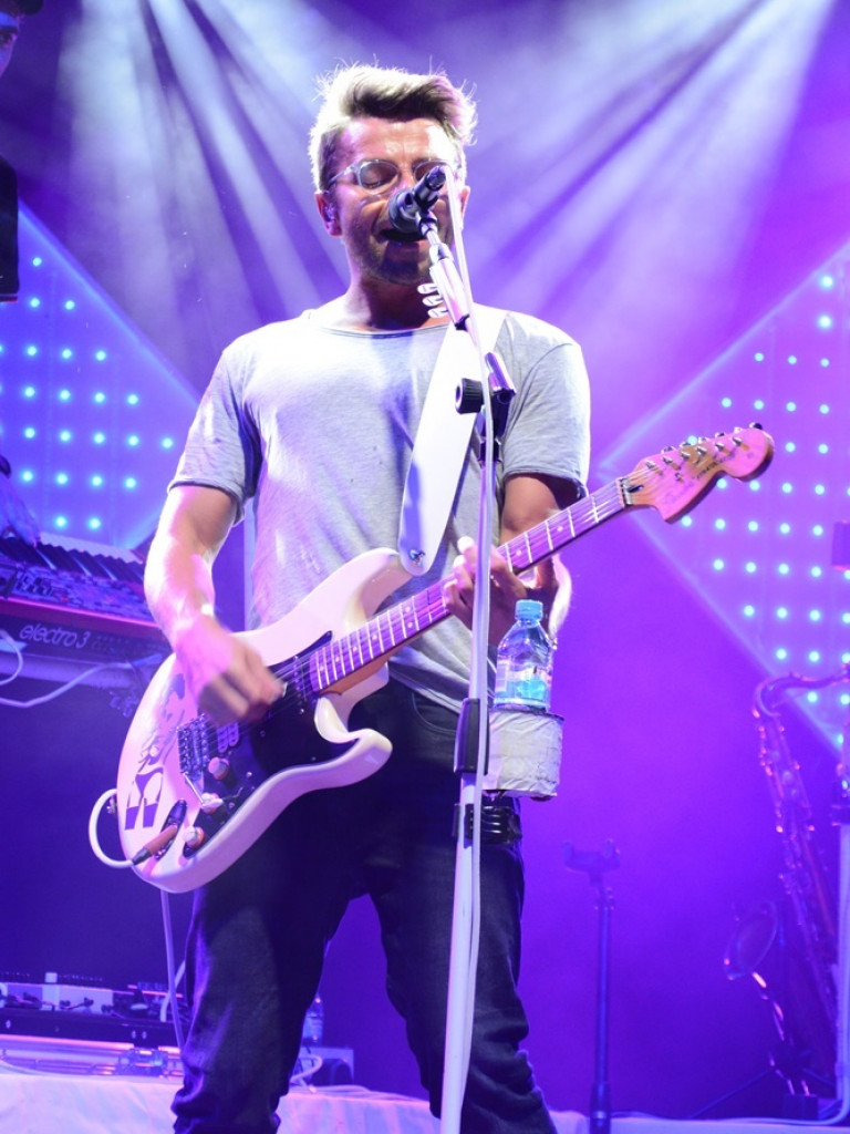 Zanim poszli, rozgrzali publikę do czerwoności. Happysad wystąpił dla wrzesińskiej publiki