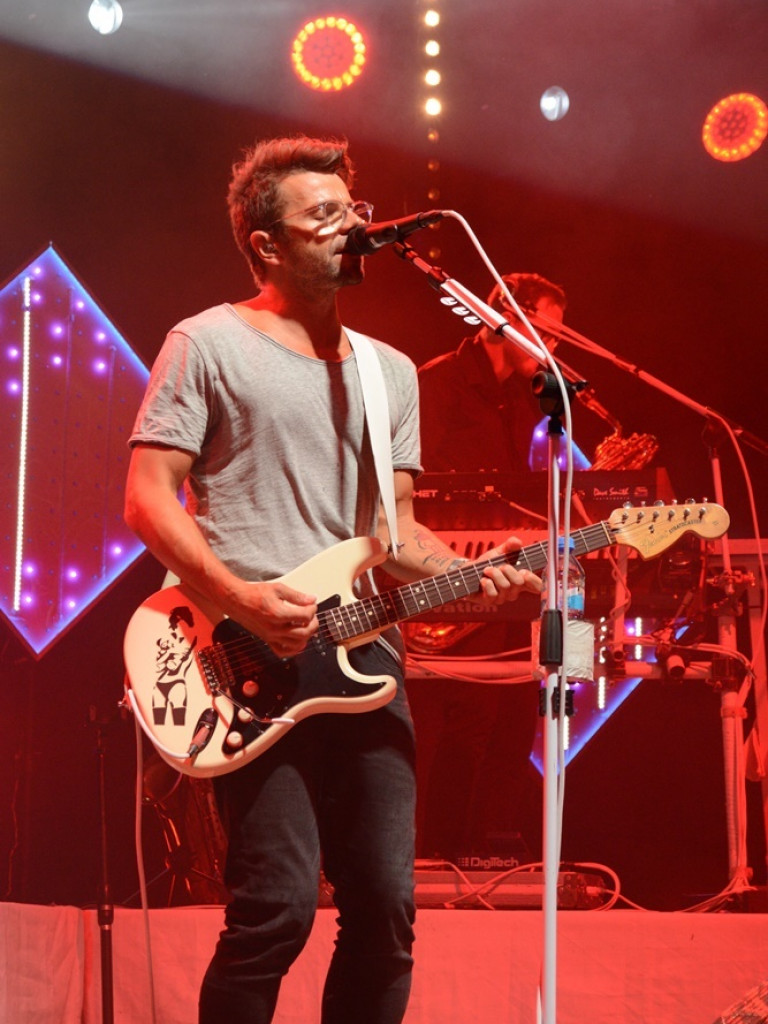 Zanim poszli, rozgrzali publikę do czerwoności. Happysad wystąpił dla wrzesińskiej publiki