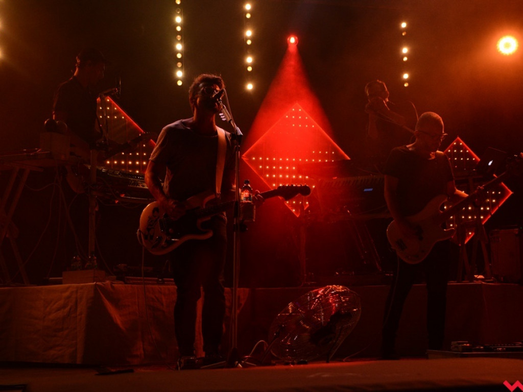 Zanim poszli, rozgrzali publikę do czerwoności. Happysad wystąpił dla wrzesińskiej publiki