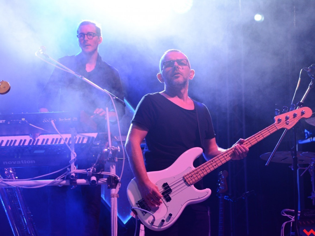 Zanim poszli, rozgrzali publikę do czerwoności. Happysad wystąpił dla wrzesińskiej publiki