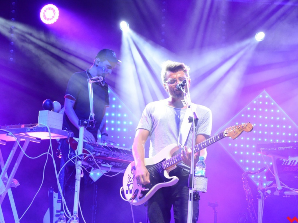 Zanim poszli, rozgrzali publikę do czerwoności. Happysad wystąpił dla wrzesińskiej publiki