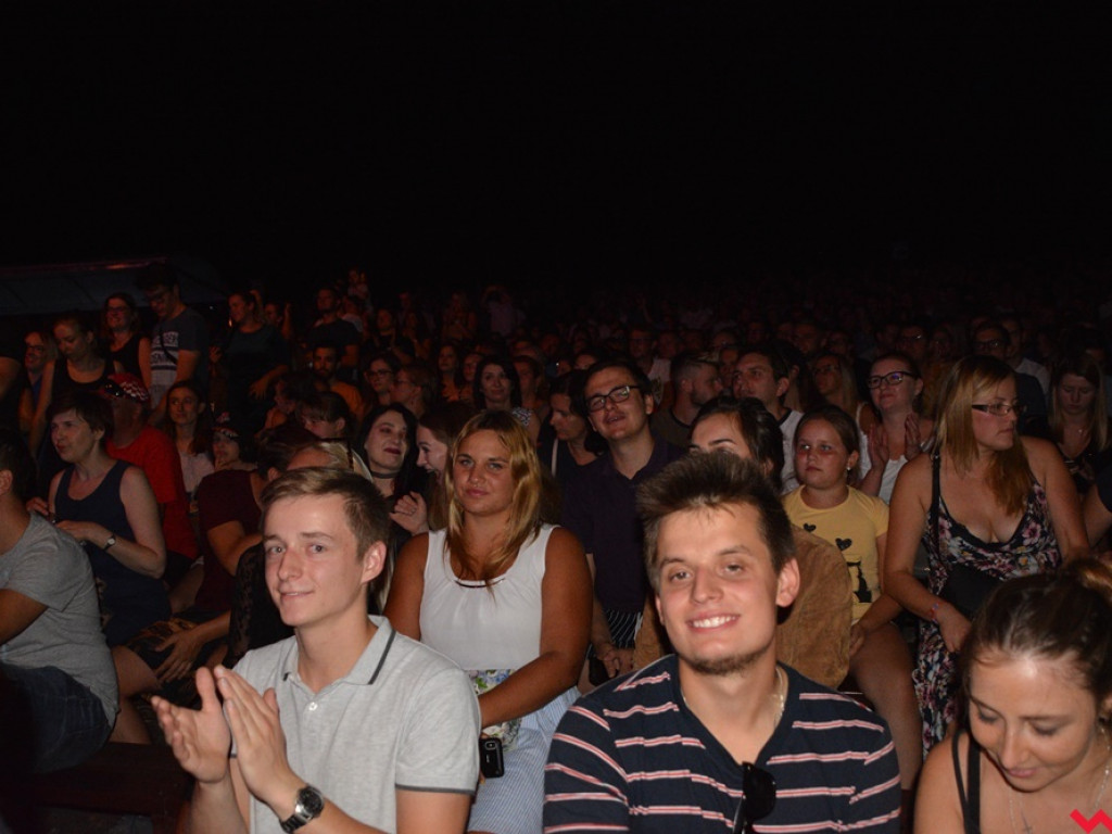 Zanim poszli, rozgrzali publikę do czerwoności. Happysad wystąpił dla wrzesińskiej publiki