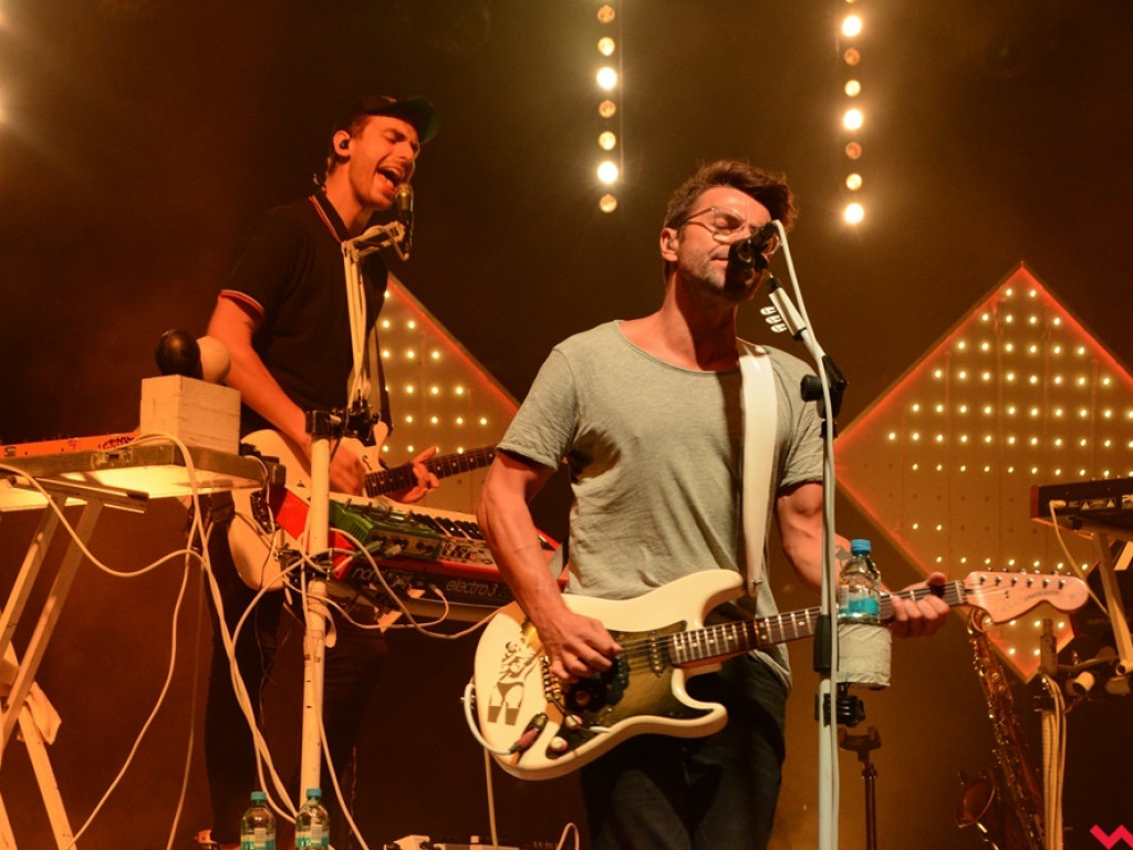 Zanim poszli, rozgrzali publikę do czerwoności. Happysad wystąpił dla wrzesińskiej publiki