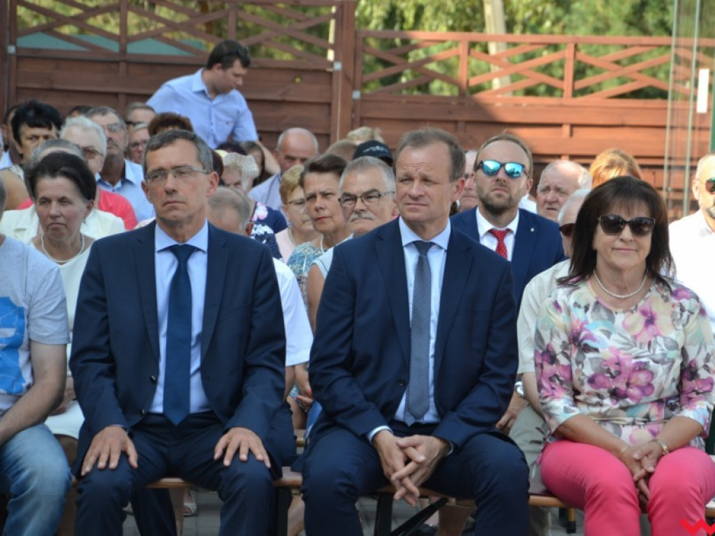 Burmistrz Miłosławia podzielił chleb, a wicestaroście nie podobało się uprawianie polityki