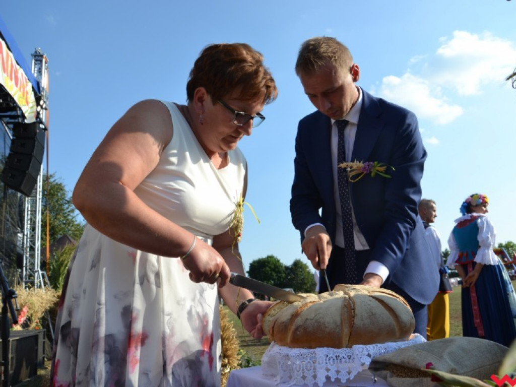 Burmistrz Miłosławia podzielił chleb, a wicestaroście nie podobało się uprawianie polityki