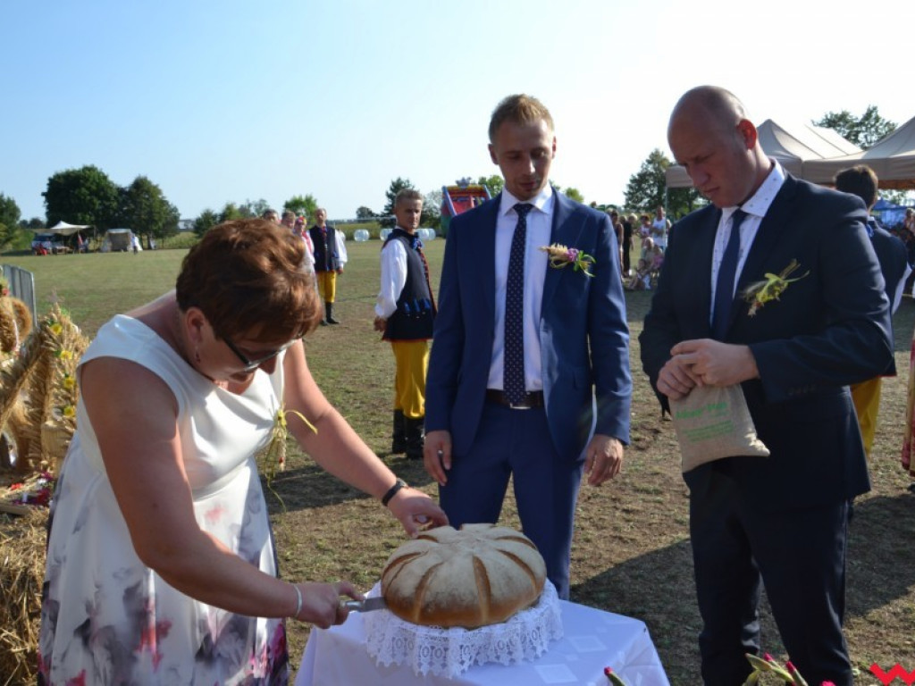 Burmistrz Miłosławia podzielił chleb, a wicestaroście nie podobało się uprawianie polityki