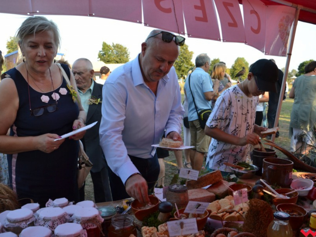 Burmistrz Miłosławia podzielił chleb, a wicestaroście nie podobało się uprawianie polityki