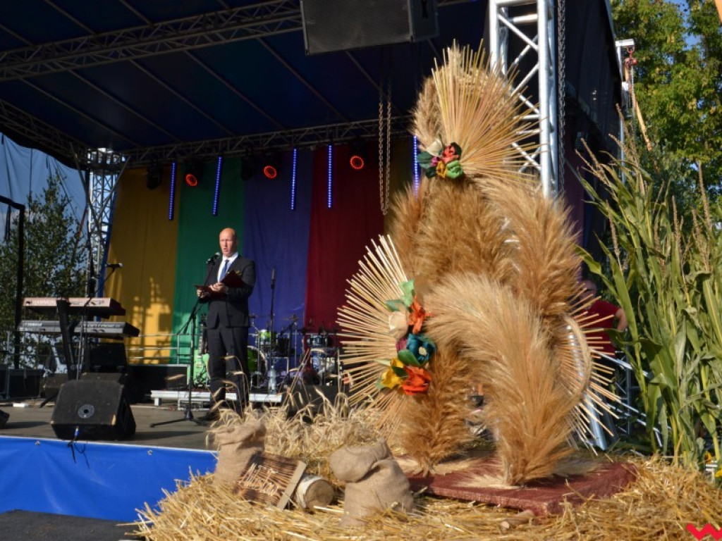 Burmistrz Miłosławia podzielił chleb, a wicestaroście nie podobało się uprawianie polityki