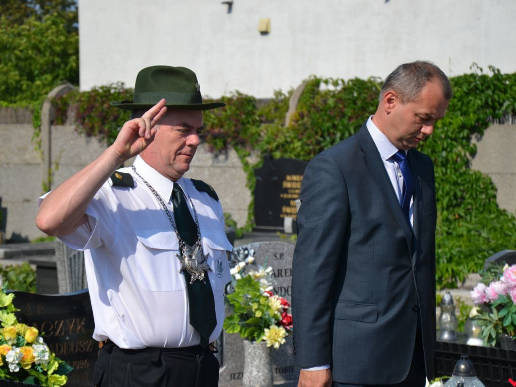 Wtedy lato też było gorące. Hołd na cmentarzu w rocznicę wybuchu wojny