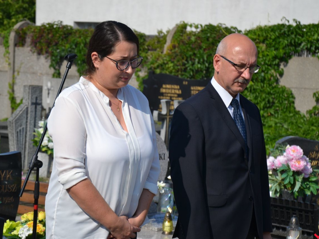 Wtedy lato też było gorące. Hołd na cmentarzu w rocznicę wybuchu wojny