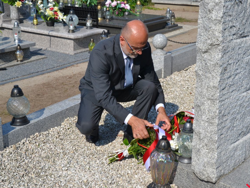 Wtedy lato też było gorące. Hołd na cmentarzu w rocznicę wybuchu wojny