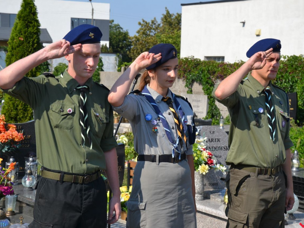 Wtedy lato też było gorące. Hołd na cmentarzu w rocznicę wybuchu wojny