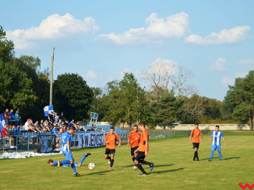 Orlik przegrywa drugi mecz derbowy. Gracze Sparty-Sklejki wywożą z Miłosławia komplet punktów