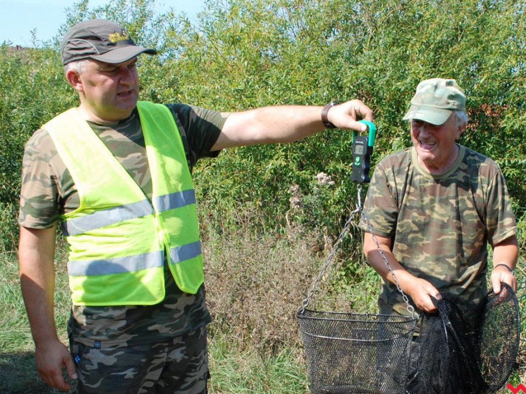 Pogoda rozpieszczała, za to ryby nie brały. Zawody wędkarskie nad Wartą