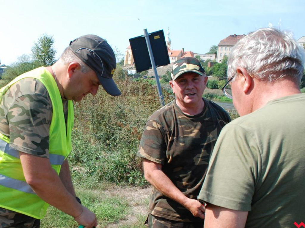 Pogoda rozpieszczała, za to ryby nie brały. Zawody wędkarskie nad Wartą