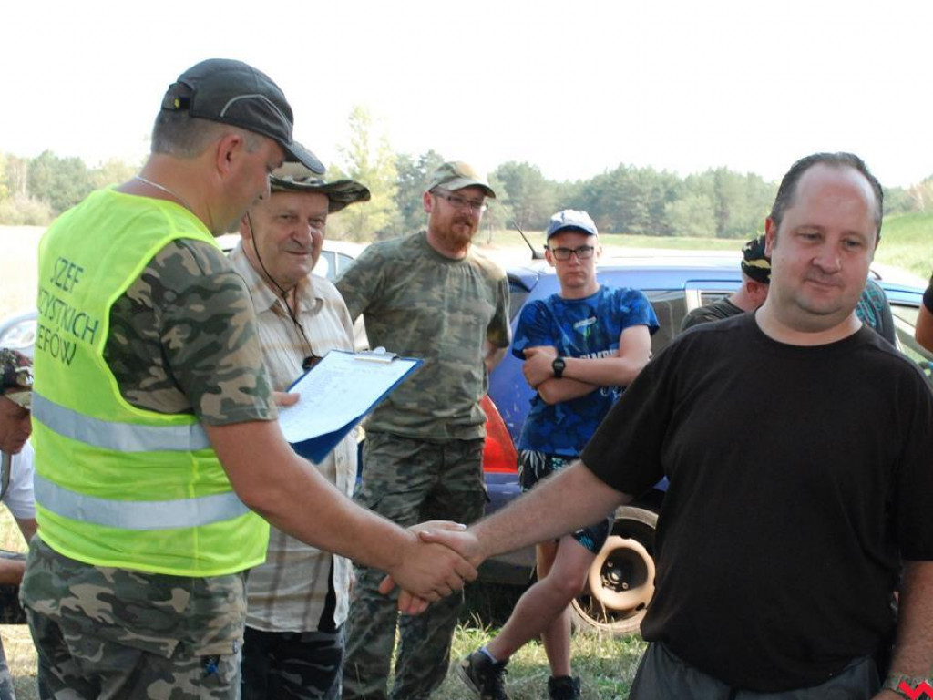 Pogoda rozpieszczała, za to ryby nie brały. Zawody wędkarskie nad Wartą
