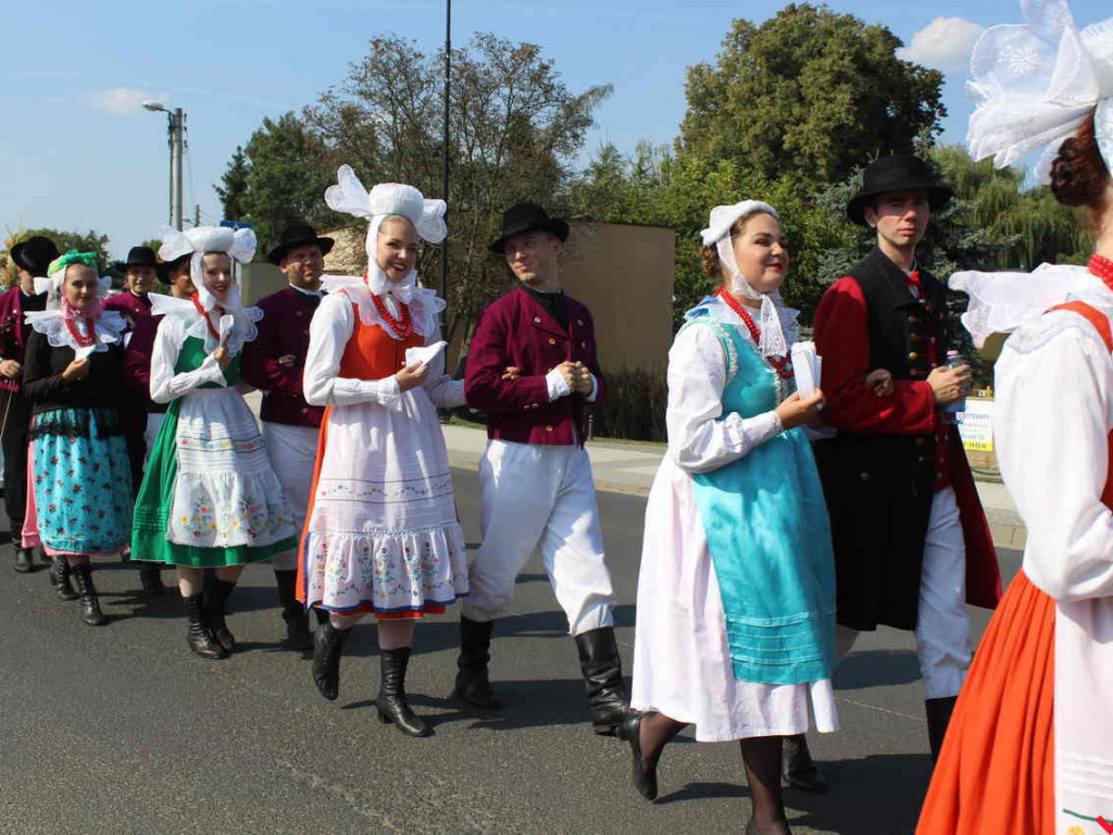 Rolnicy i działacze odznaczeni podczas święta plonów. Dożynki powiatowe w skwarze