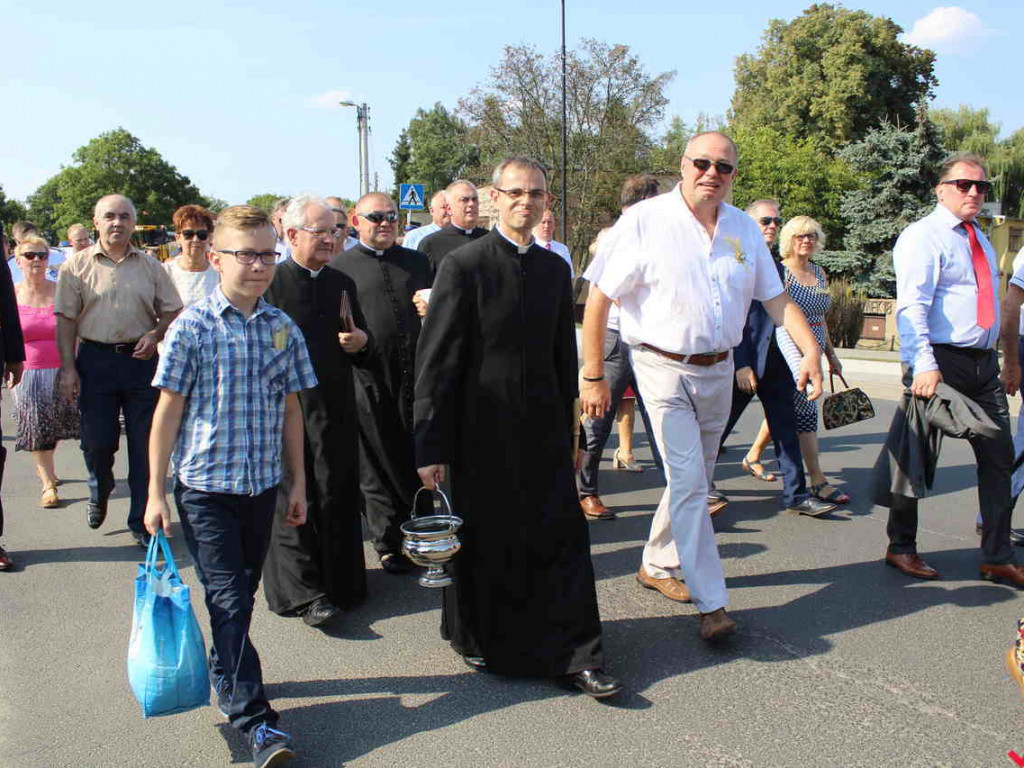 Rolnicy i działacze odznaczeni podczas święta plonów. Dożynki powiatowe w skwarze