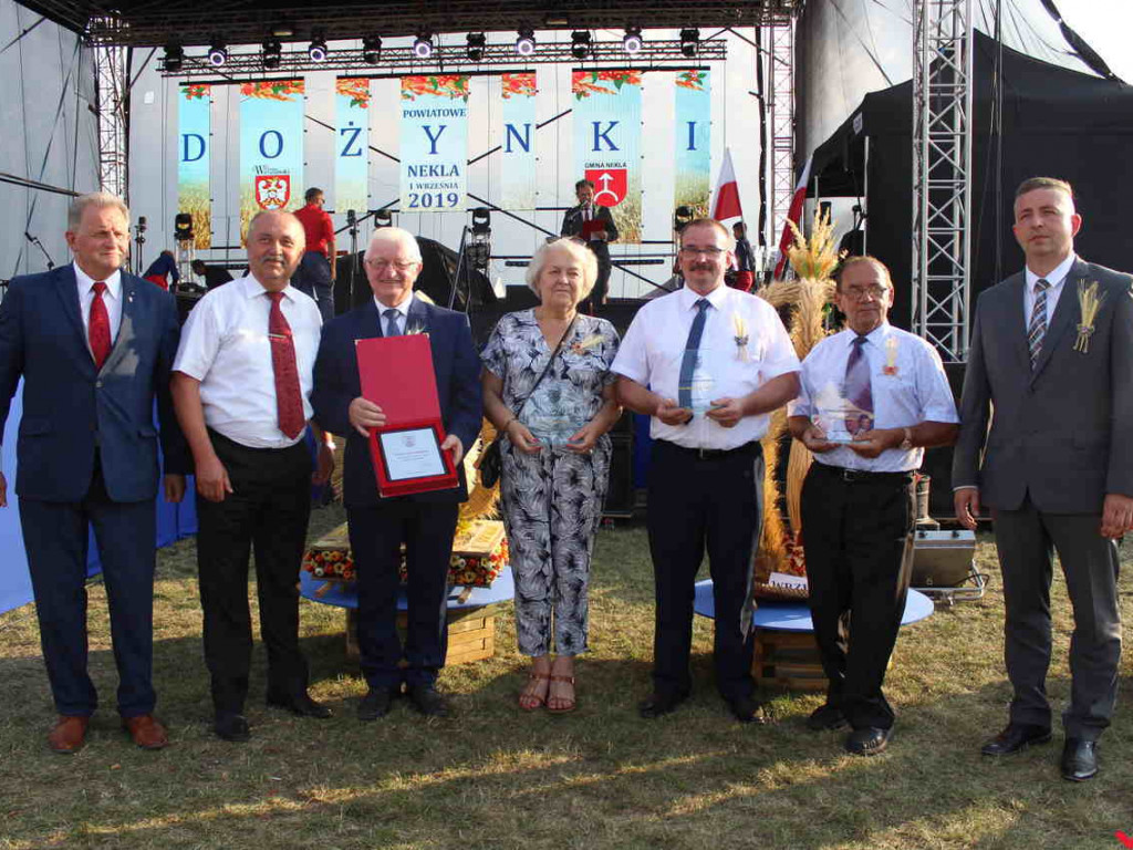 Rolnicy i działacze odznaczeni podczas święta plonów. Dożynki powiatowe w skwarze