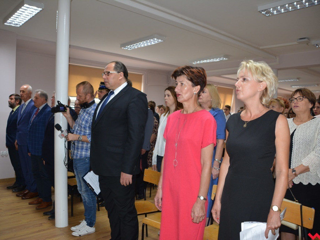 Pierwszy dzwonek po wakacjach. Tak wyglądała powiatowa inauguracja roku szkolnego