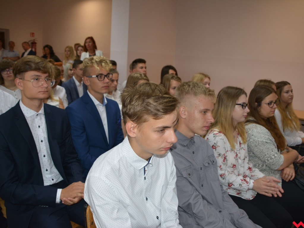 Pierwszy dzwonek po wakacjach. Tak wyglądała powiatowa inauguracja roku szkolnego