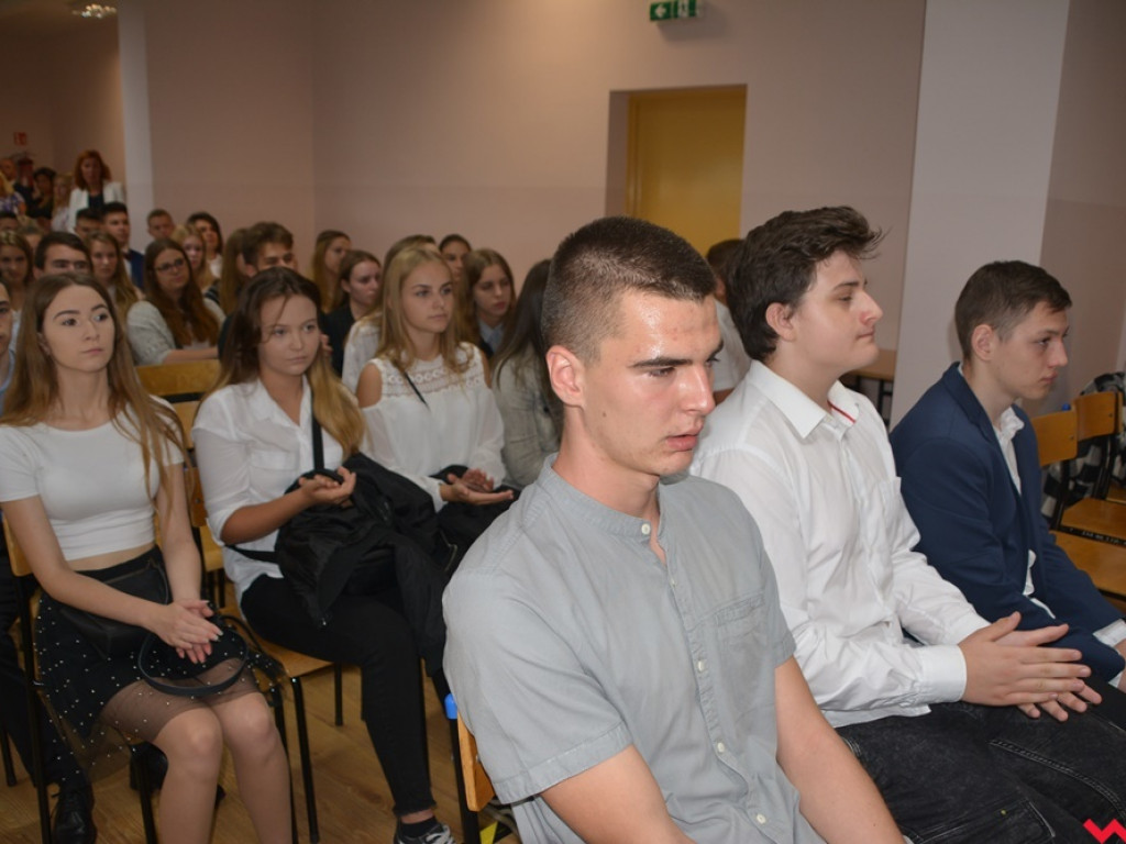 Pierwszy dzwonek po wakacjach. Tak wyglądała powiatowa inauguracja roku szkolnego