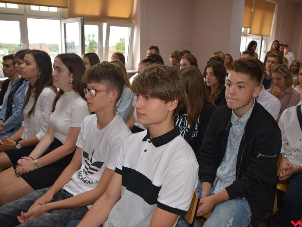 Pierwszy dzwonek po wakacjach. Tak wyglądała powiatowa inauguracja roku szkolnego