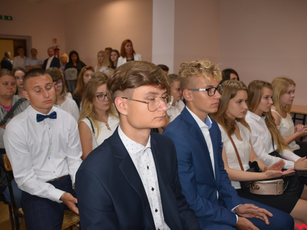 Pierwszy dzwonek po wakacjach. Tak wyglądała powiatowa inauguracja roku szkolnego