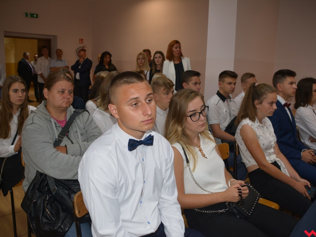 Pierwszy dzwonek po wakacjach. Tak wyglądała powiatowa inauguracja roku szkolnego