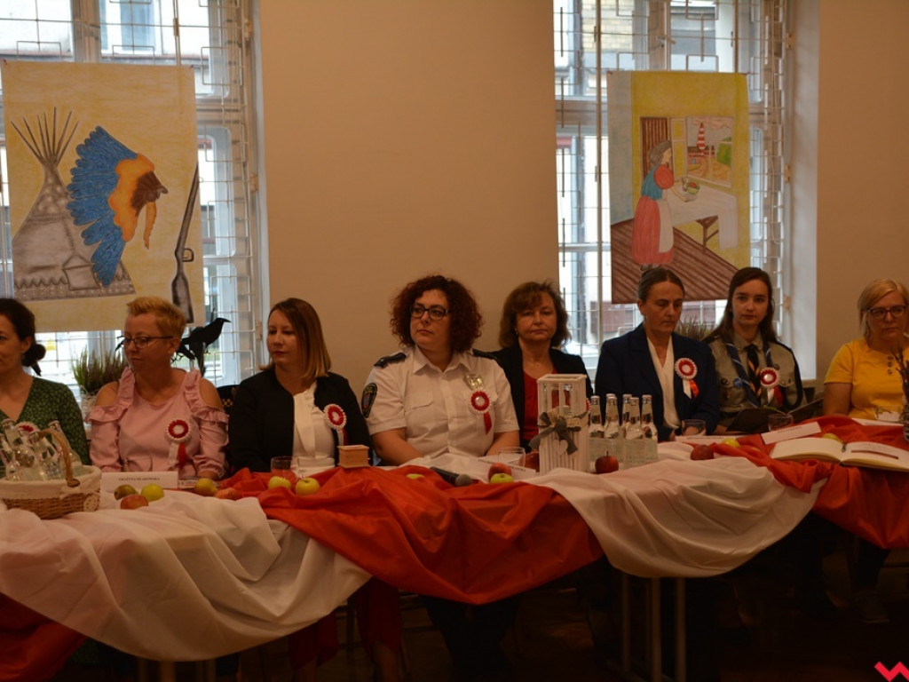 Przypomnieli twórczość Prusa, Sienkiewicza i Konopnickiej. Narodowe Czytanie we Wrześni