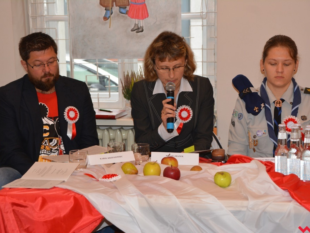 Przypomnieli twórczość Prusa, Sienkiewicza i Konopnickiej. Narodowe Czytanie we Wrześni