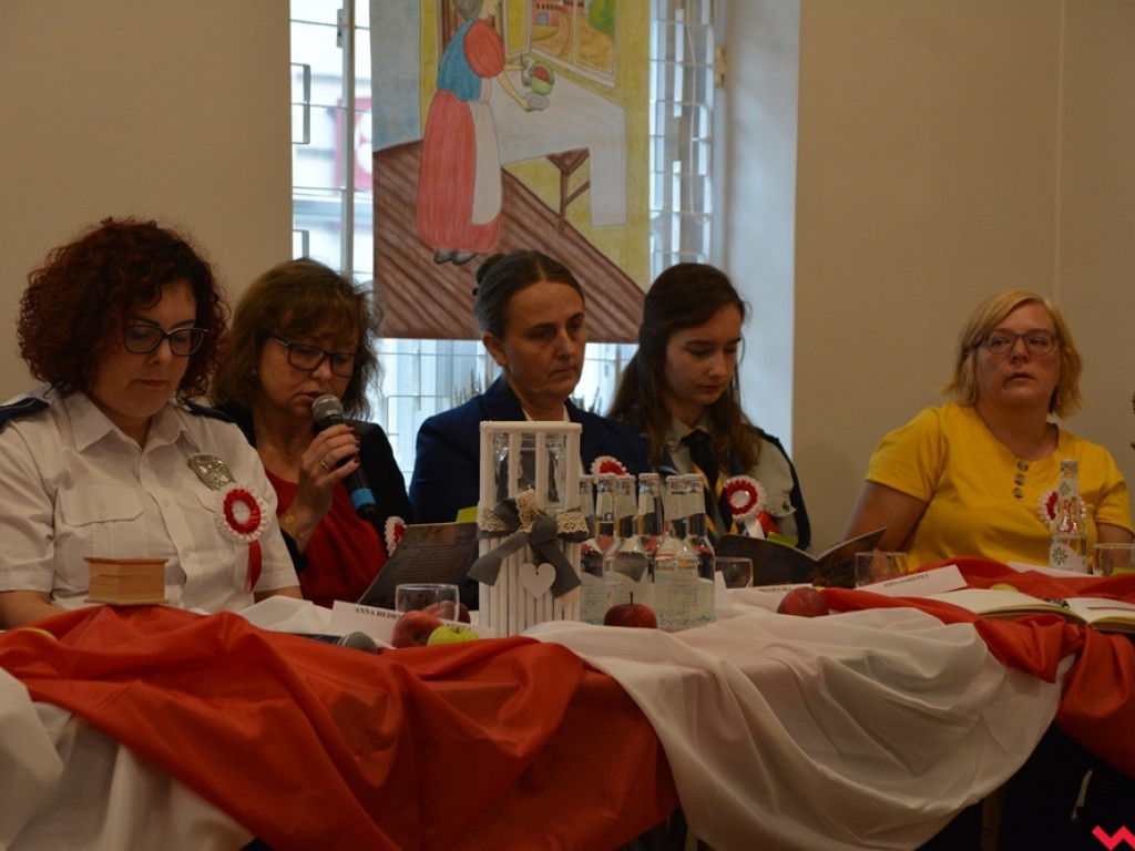 Przypomnieli twórczość Prusa, Sienkiewicza i Konopnickiej. Narodowe Czytanie we Wrześni