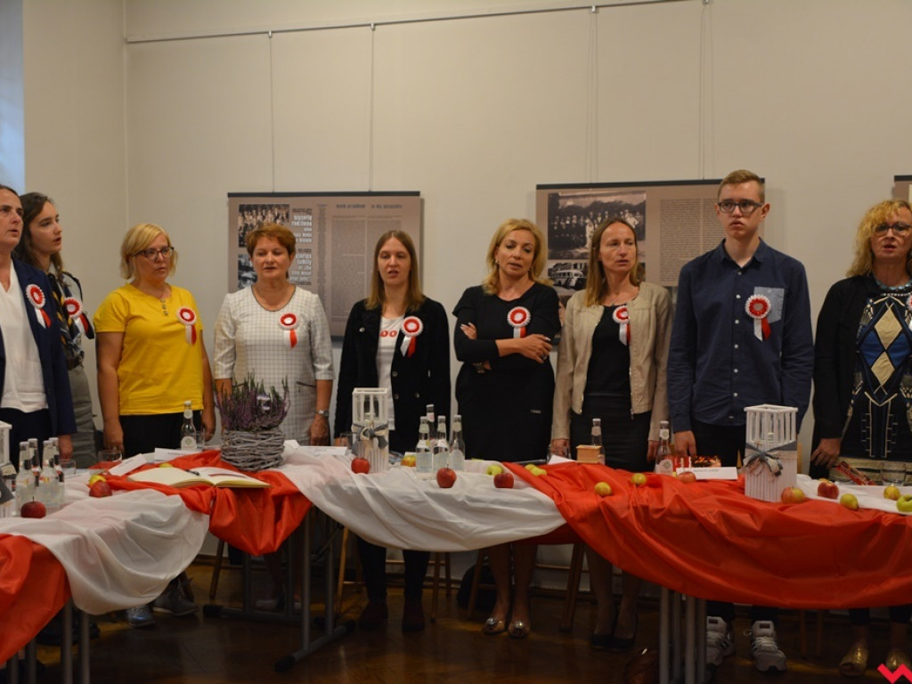 Przypomnieli twórczość Prusa, Sienkiewicza i Konopnickiej. Narodowe Czytanie we Wrześni