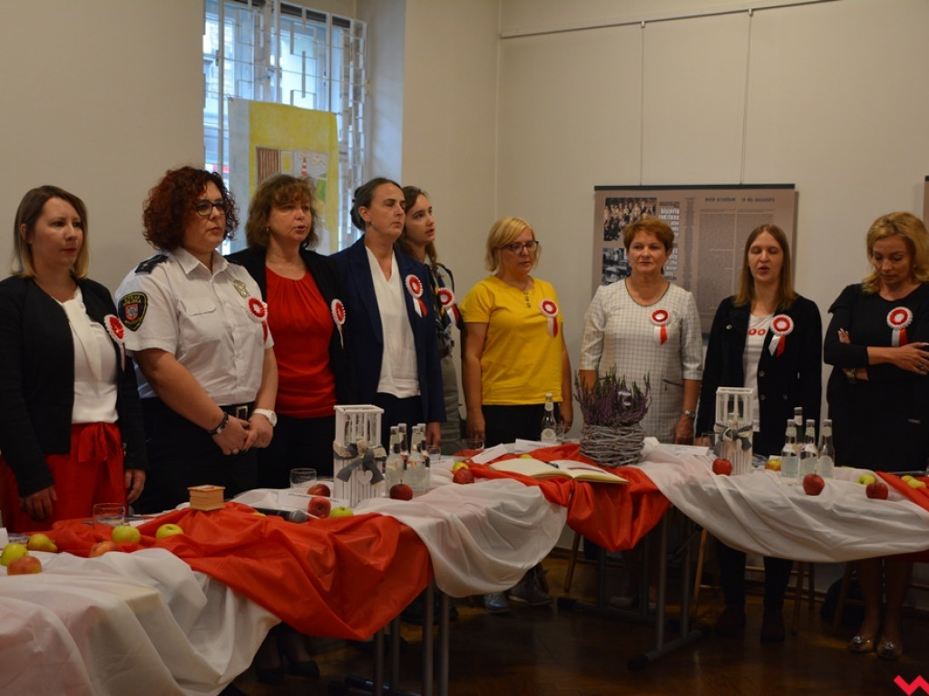 Przypomnieli twórczość Prusa, Sienkiewicza i Konopnickiej. Narodowe Czytanie we Wrześni