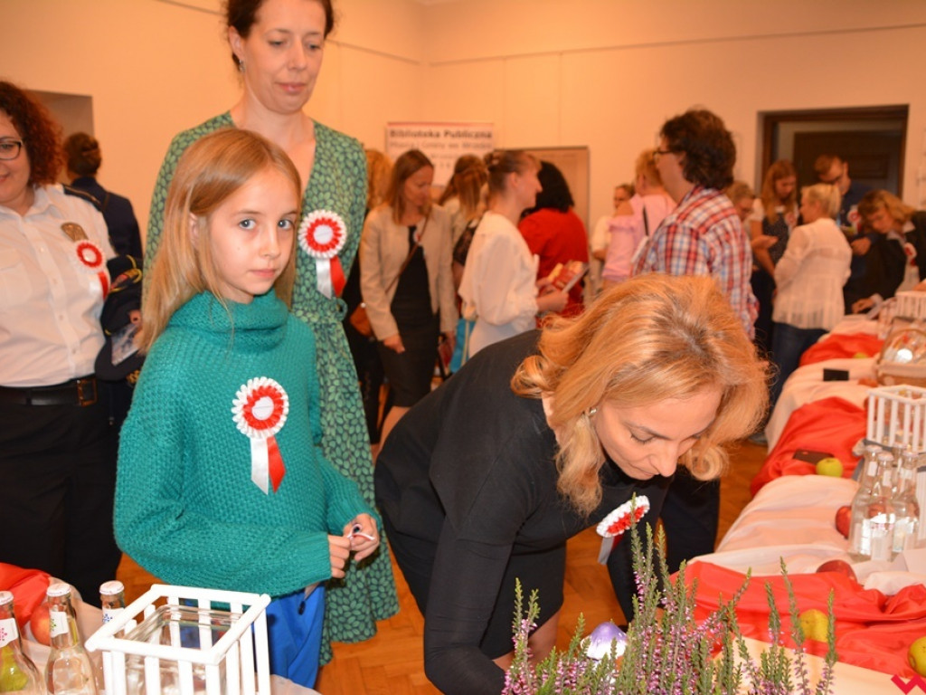 Przypomnieli twórczość Prusa, Sienkiewicza i Konopnickiej. Narodowe Czytanie we Wrześni
