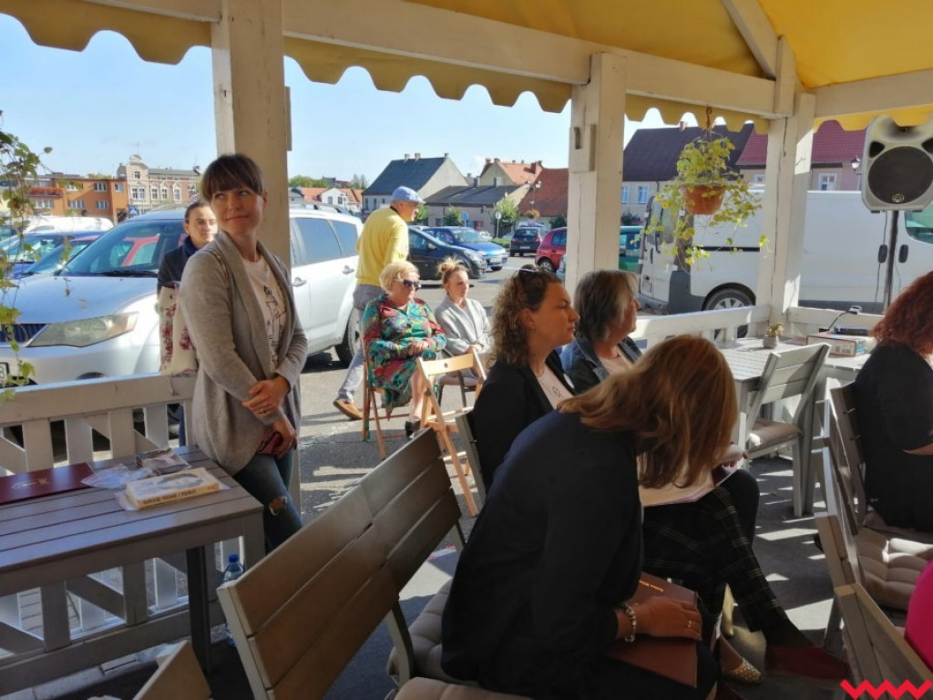 Fragmenty polskich nowel odczytywano na miłosławskim rynku