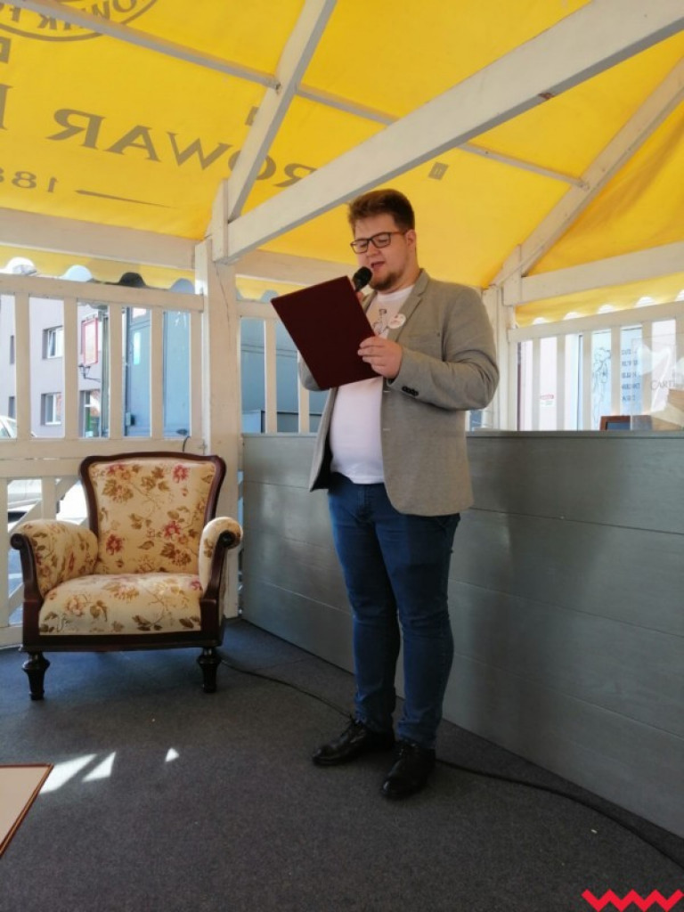 Fragmenty polskich nowel odczytywano na miłosławskim rynku