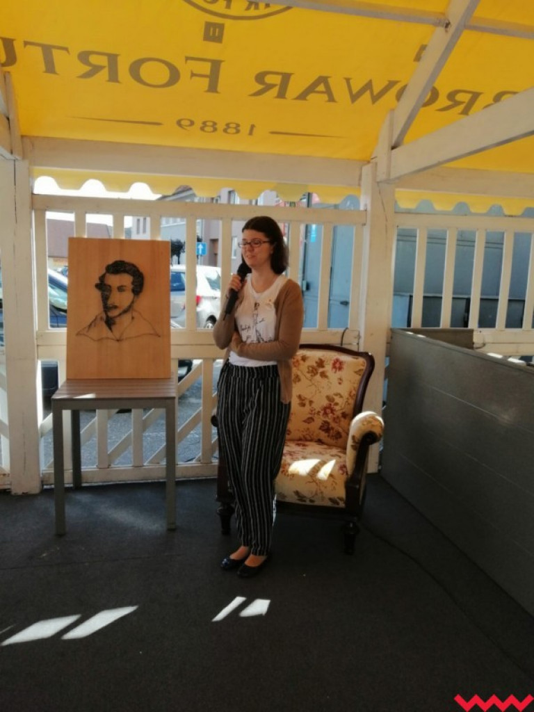 Fragmenty polskich nowel odczytywano na miłosławskim rynku