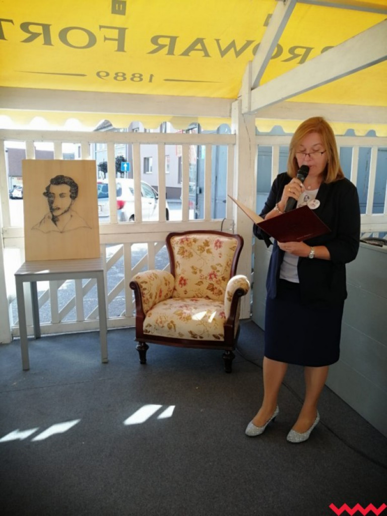 Fragmenty polskich nowel odczytywano na miłosławskim rynku