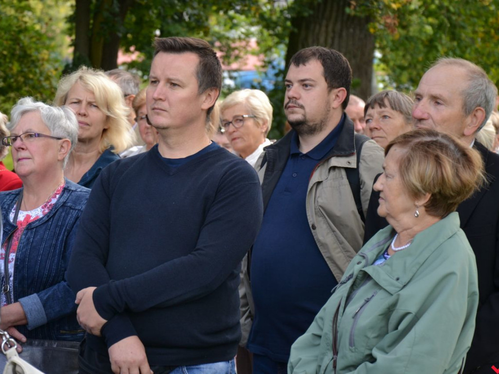 W obronie wiary i wartości. Setki osób w akcji Września pod Krzyżem