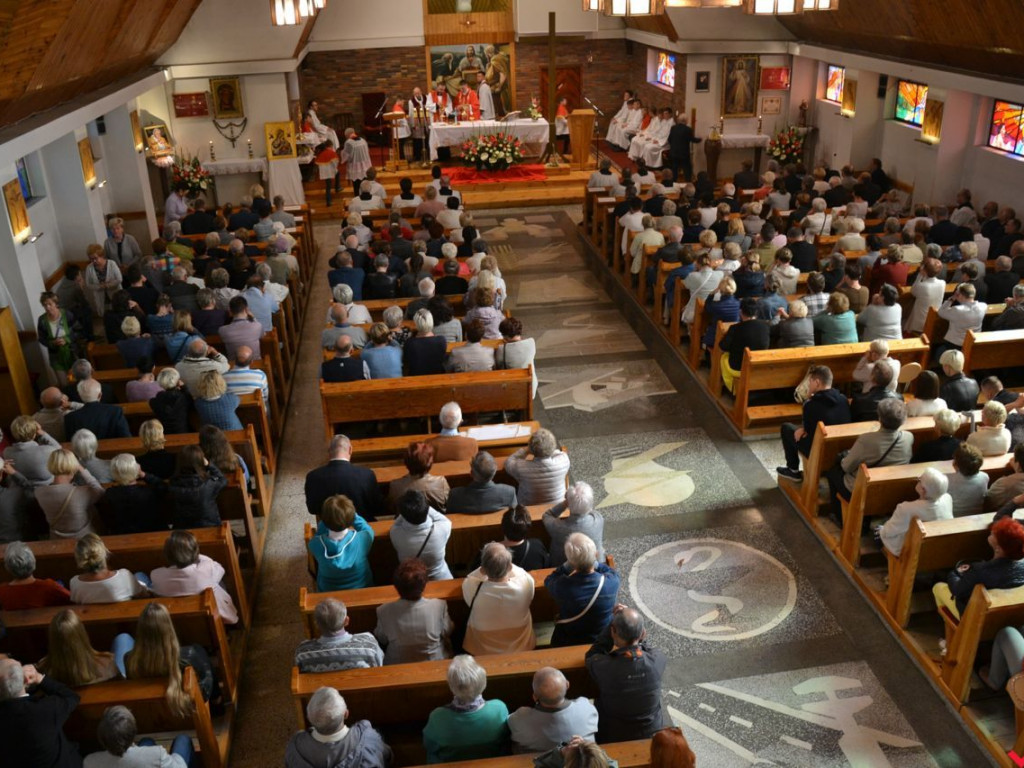 W obronie wiary i wartości. Setki osób w akcji Września pod Krzyżem