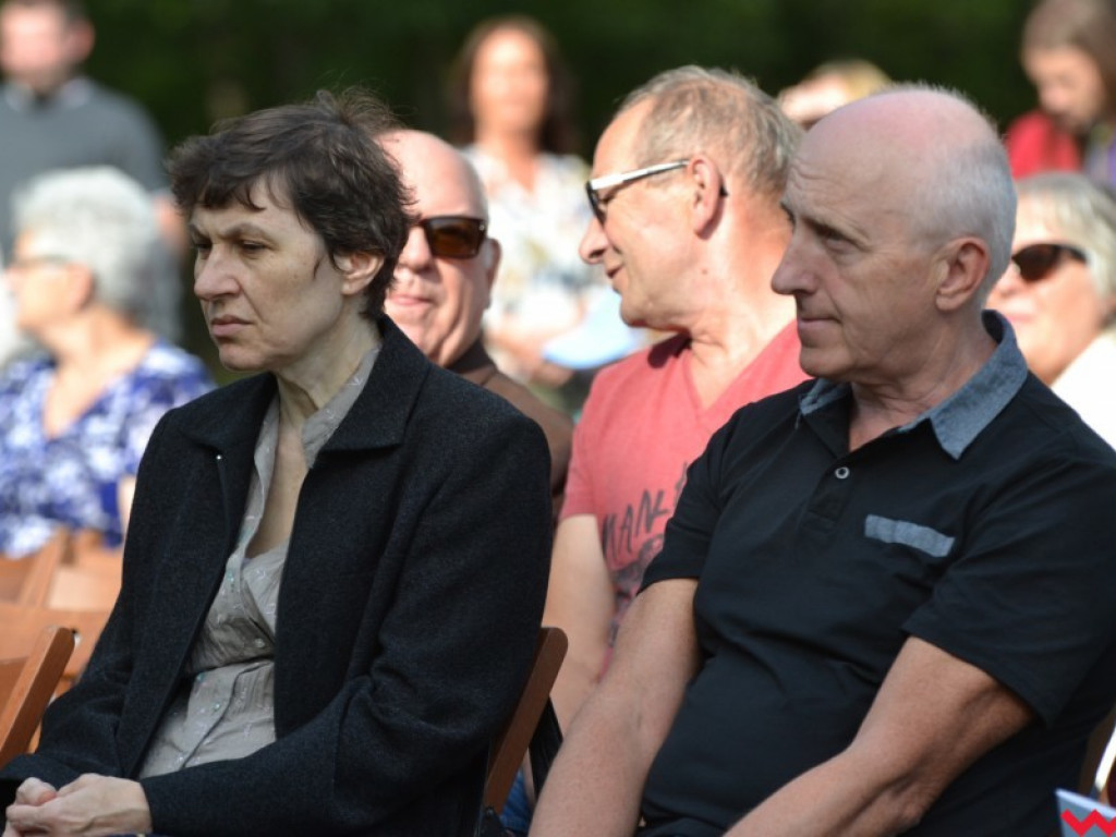 Ponownie odsłonięto pomnik Słowackiego. Krótko potem burmistrz zadziwił mieszkańców