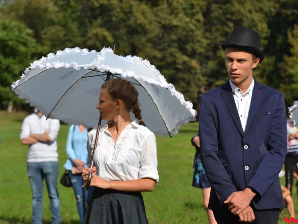 Ponownie odsłonięto pomnik Słowackiego. Krótko potem burmistrz zadziwił mieszkańców