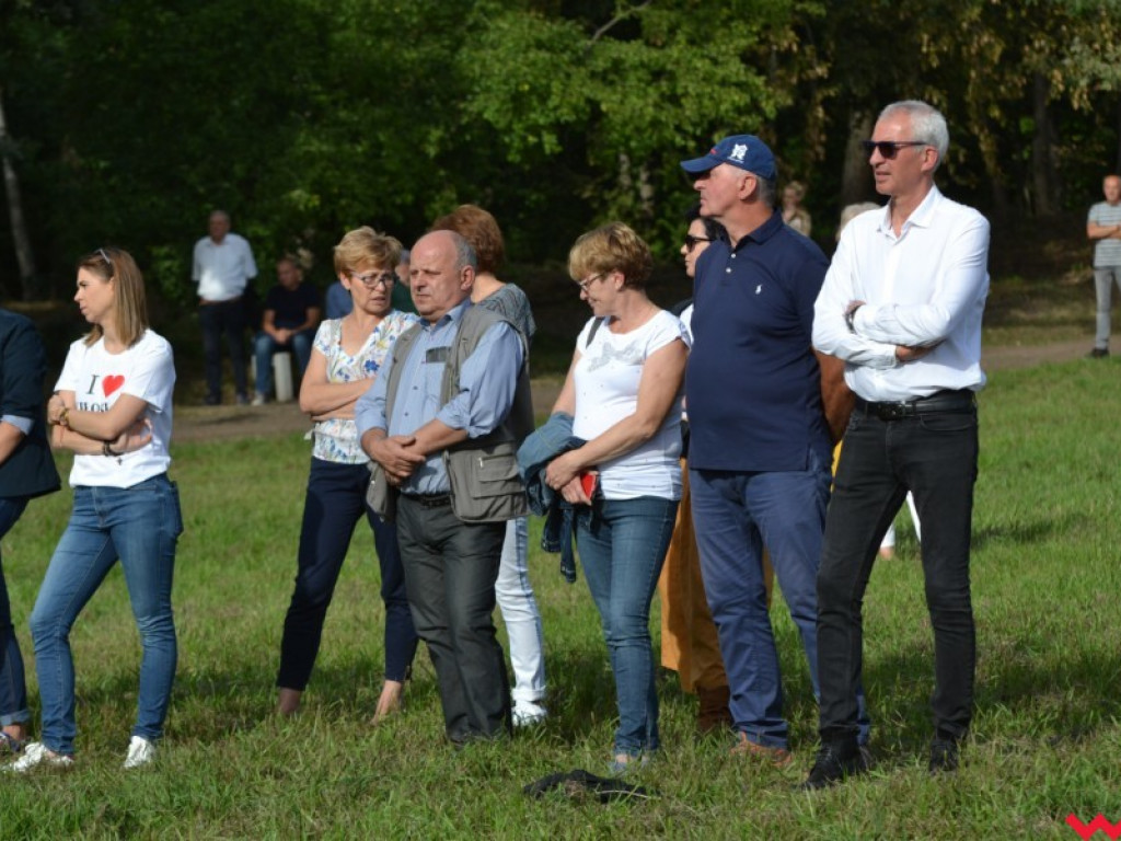 Ponownie odsłonięto pomnik Słowackiego. Krótko potem burmistrz zadziwił mieszkańców