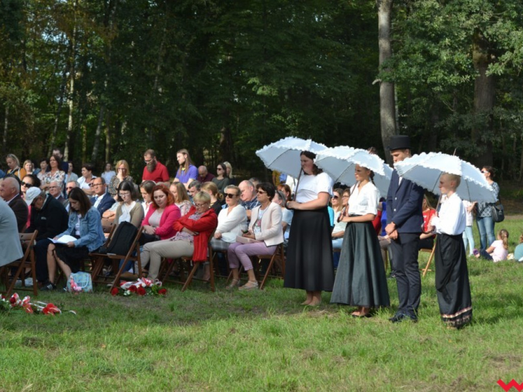 Ponownie odsłonięto pomnik Słowackiego. Krótko potem burmistrz zadziwił mieszkańców